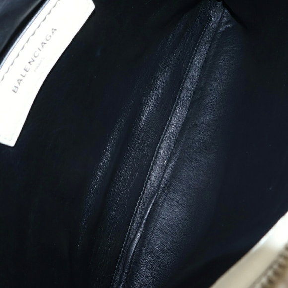 BALENCIAGA Shearling Logo Clutch Bag Boa White - Picture 4 of 6